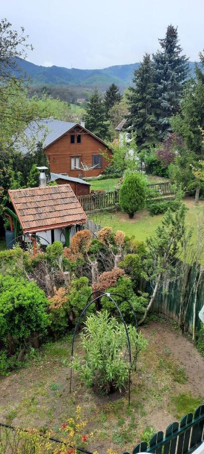 Kemences Kert Apartment Pilisszentivan Exterior foto
